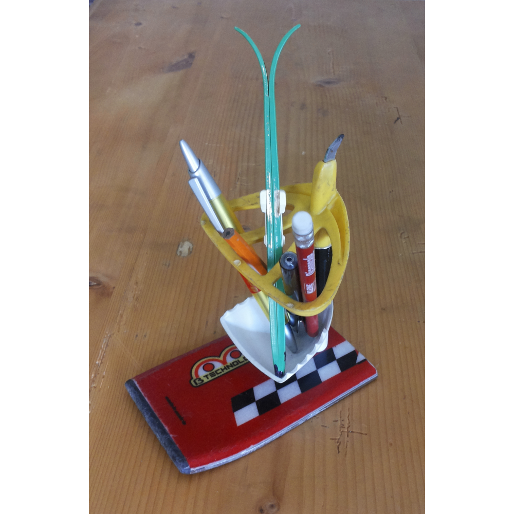 Stifte- oder Zahnbürstlhalter Modell KJETIL